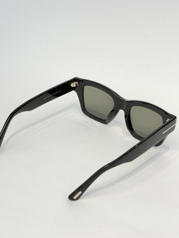 عینک آفتابی تام فورد TOM FORD مدل FT 1154 کائوچویی