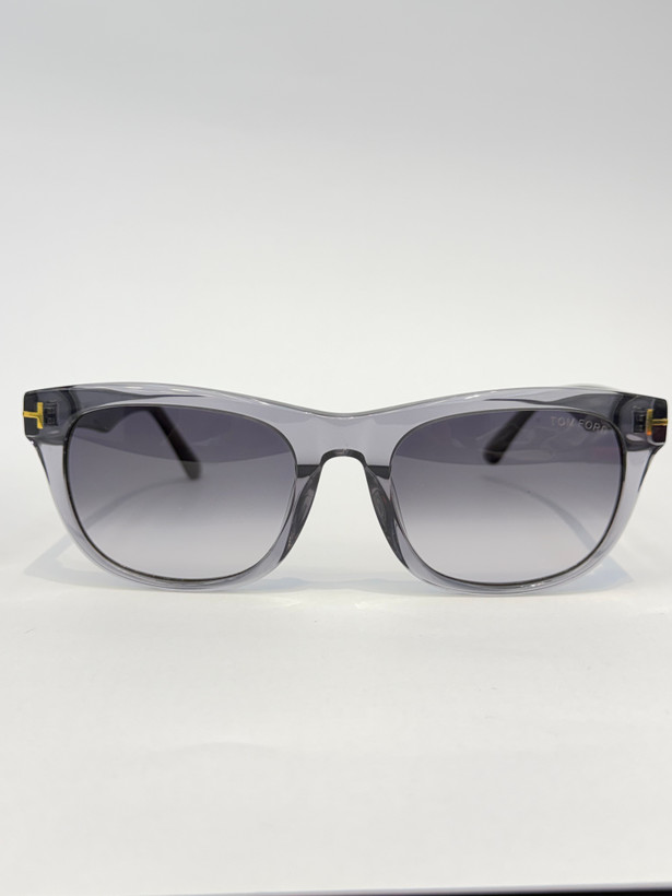 عینک آفتابی تام فورد TOM FORD مدل FT1076 کائوچویی
