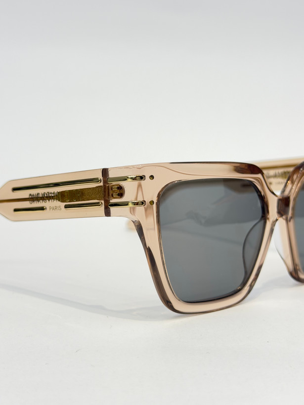 عینک آفتابی دیور Dior مدل S10F50F1 کائوچویی