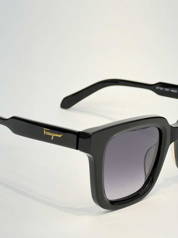 عینک آفتابی سالواتر فراگاما Ferragamo مدل SF۱۰۲۱ کائوچویی