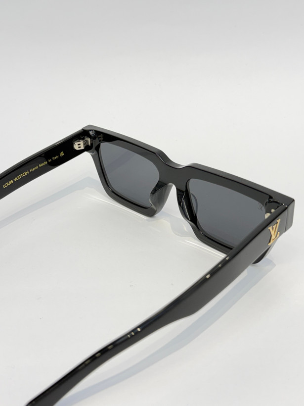 عینک آفتابی لویویتون Louis Vuitton مدل Z2216U کائوچویی