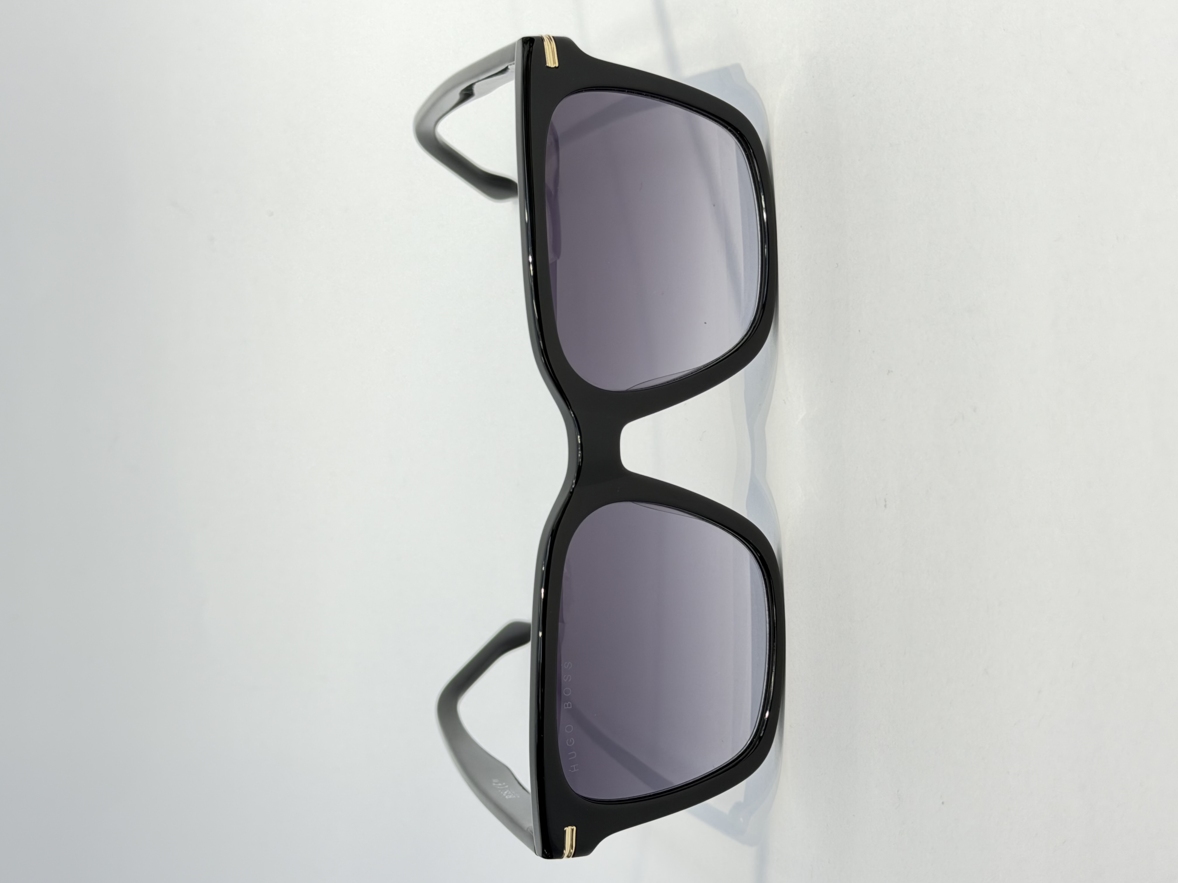 عینک آفتابی هوگوباس Hugo Bossمدل BOSS1540کائوچویی
