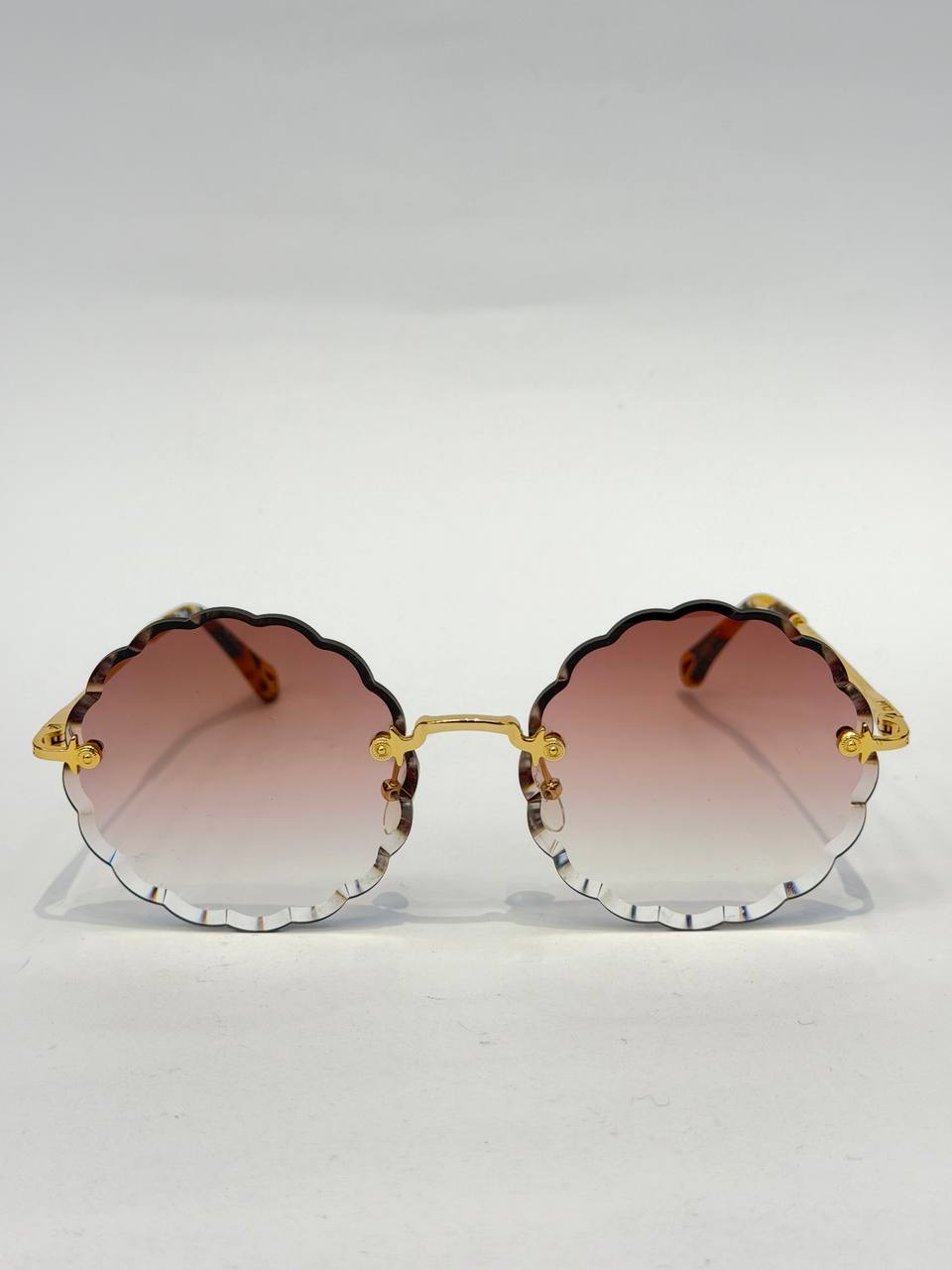 عینک آفتابی بدون فریم زنانه چلویی Chloe مدل ce142s