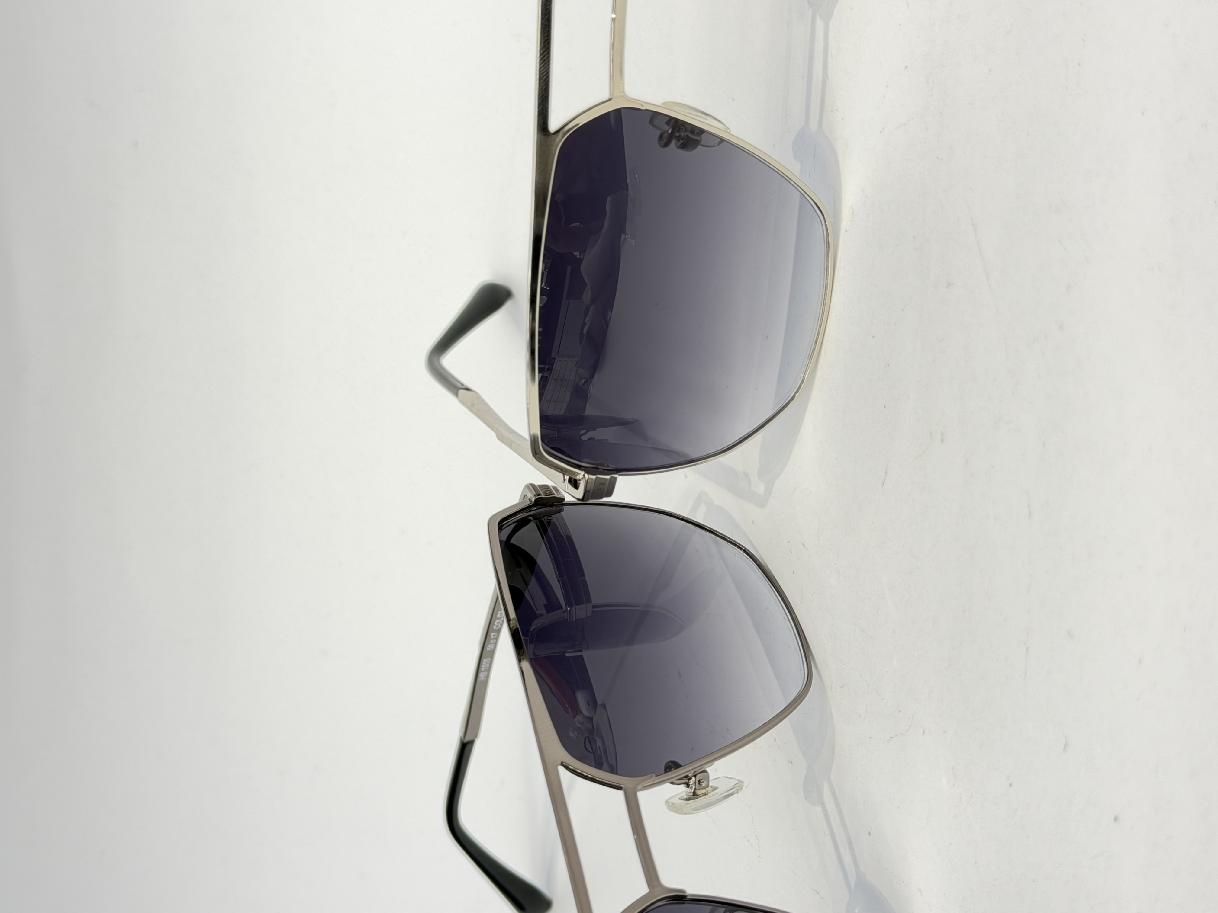 عینک آفتابی لنز لگو هوگو باس Hugo Boss مدل HB 1505فلزی