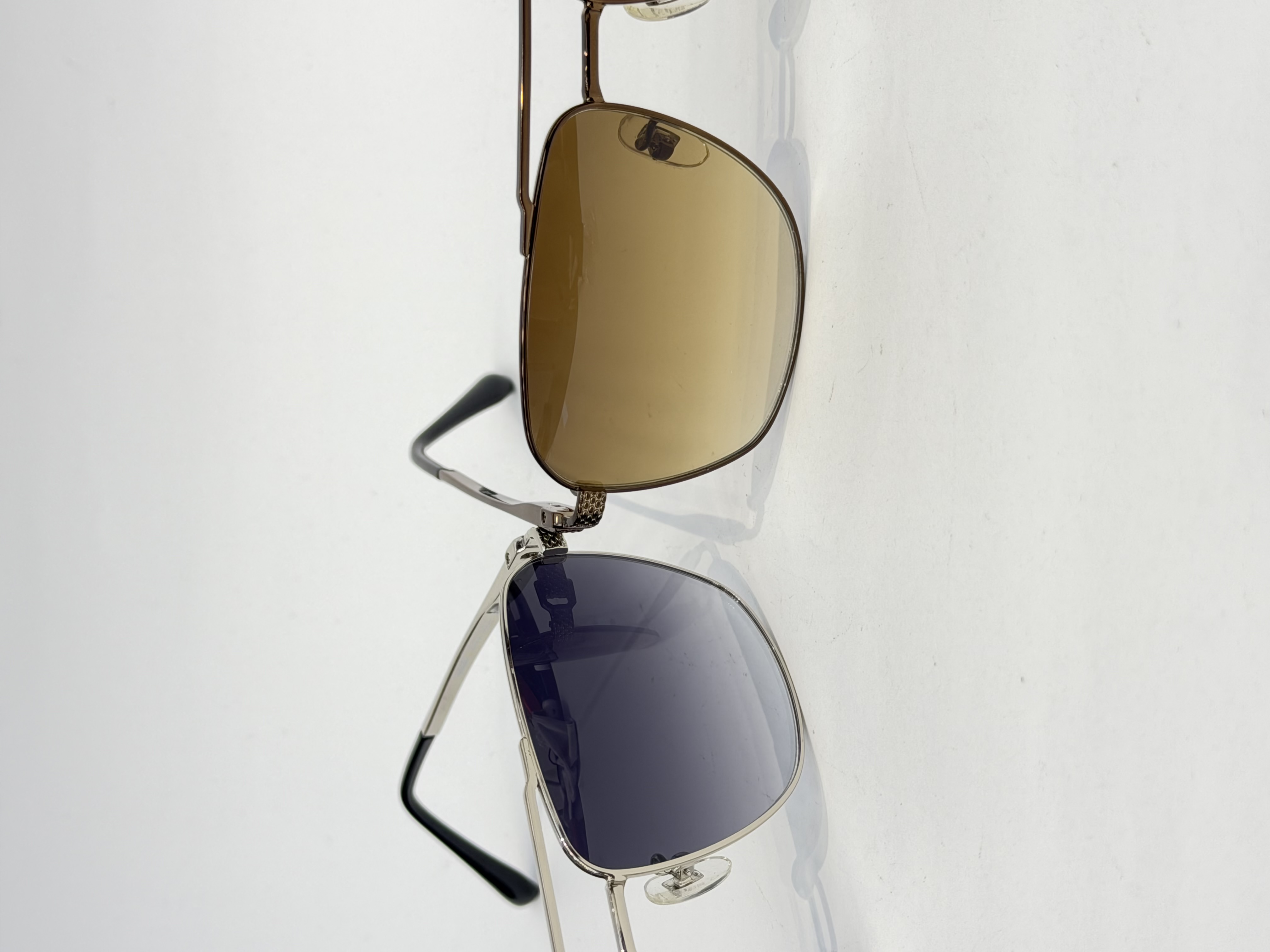 عینک آفتابی لنز لگو گوچی Gucci مدل GG1359Sفلزی